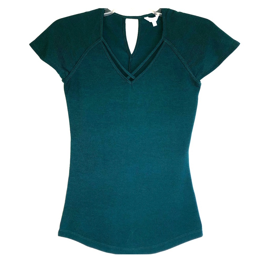 Candie’s Cross-Strapped Front Cap-Sleeved Top